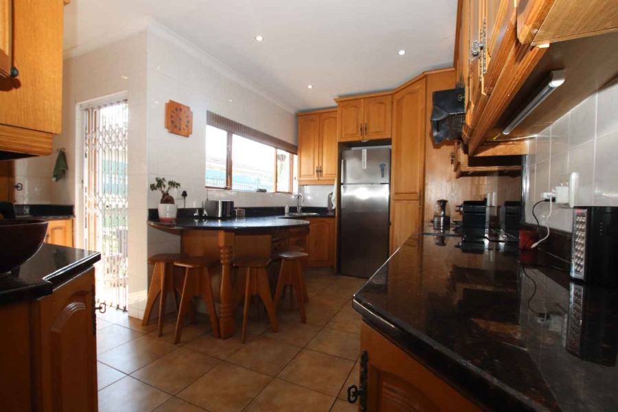 4 Bedroom Property for Sale in Glen Anil KwaZulu-Natal