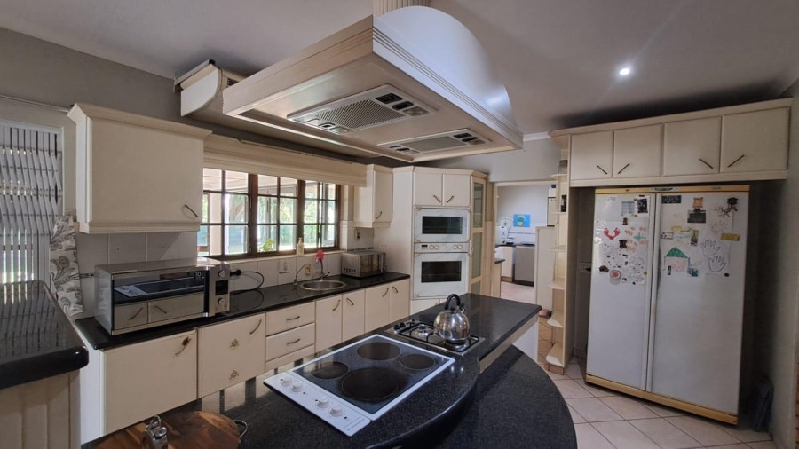 4 Bedroom Property for Sale in Meer En See KwaZulu-Natal