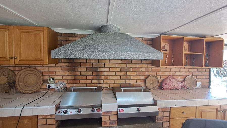 4 Bedroom Property for Sale in Meer En See KwaZulu-Natal