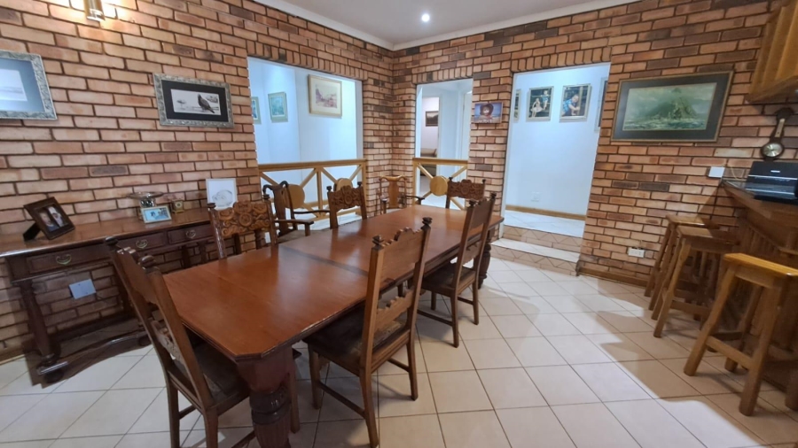 4 Bedroom Property for Sale in Meer En See KwaZulu-Natal