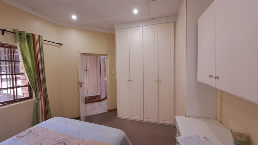 4 Bedroom Property for Sale in Meer En See KwaZulu-Natal