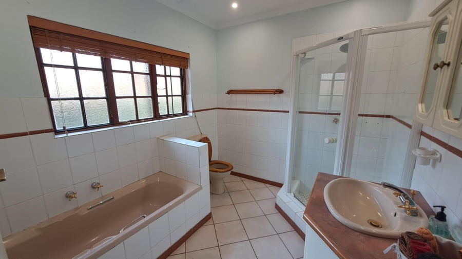 4 Bedroom Property for Sale in Meer En See KwaZulu-Natal