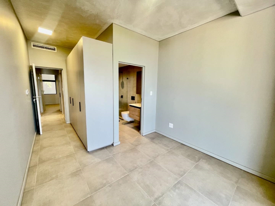 2 Bedroom Property for Sale in La Lucia KwaZulu-Natal