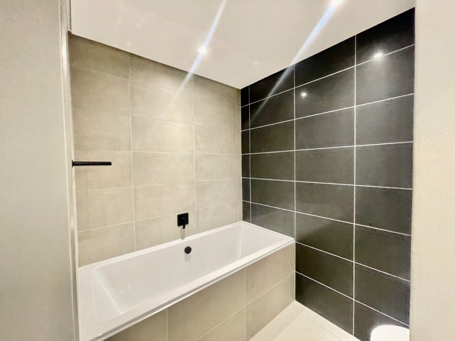 2 Bedroom Property for Sale in La Lucia KwaZulu-Natal