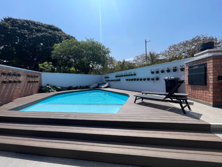 2 Bedroom Property for Sale in La Lucia KwaZulu-Natal