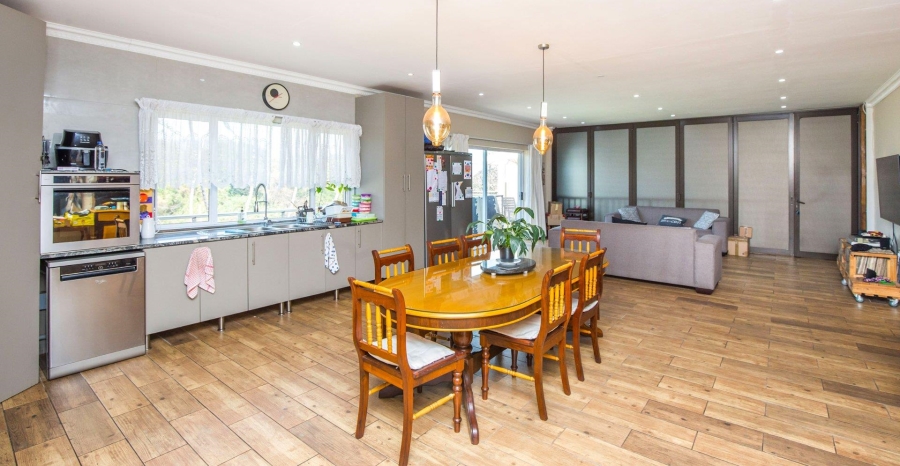 11 Bedroom Property for Sale in Beachwood KwaZulu-Natal