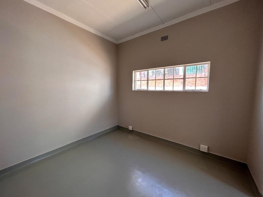 To Let 0 Bedroom Property for Rent in Vryheid KwaZulu-Natal