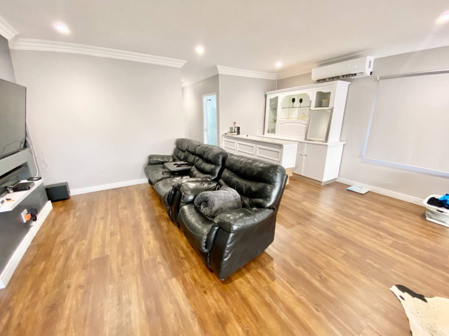 2 Bedroom Property for Sale in Herrwood Park KwaZulu-Natal