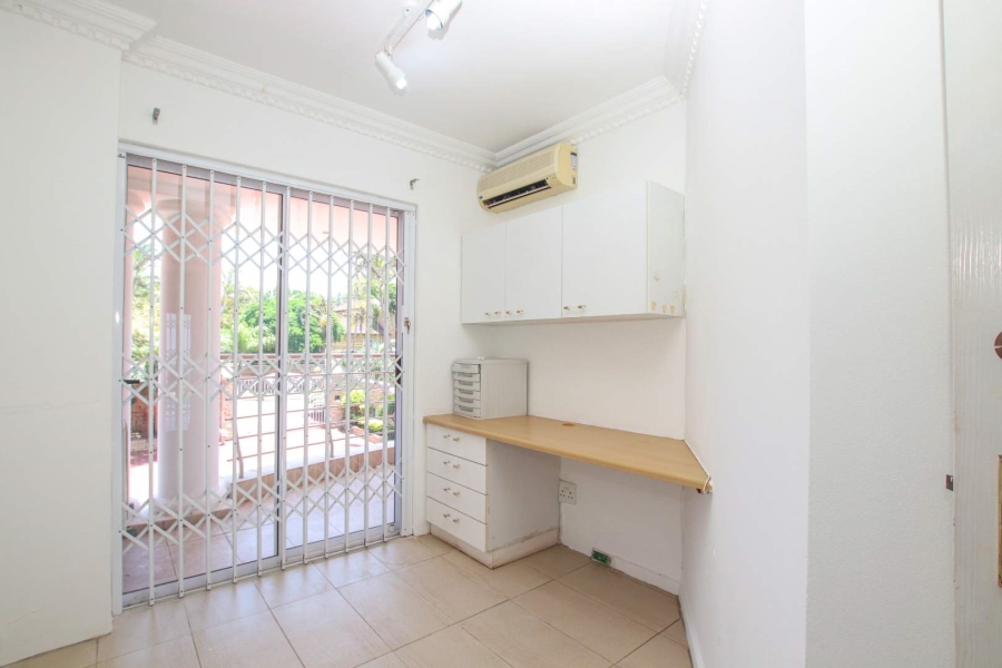 4 Bedroom Property for Sale in Herrwood Park KwaZulu-Natal