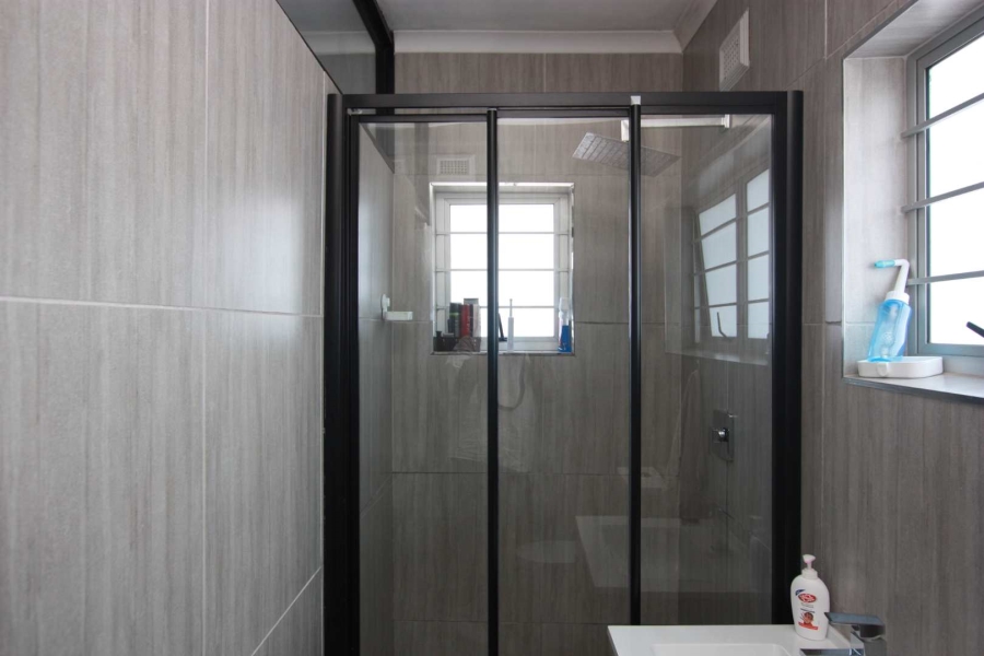 4 Bedroom Property for Sale in Kenville KwaZulu-Natal