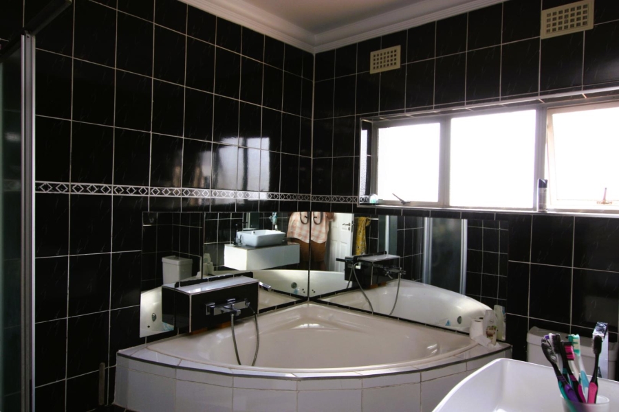 4 Bedroom Property for Sale in Bluff KwaZulu-Natal