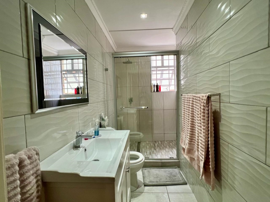 3 Bedroom Property for Sale in Glenwood KwaZulu-Natal