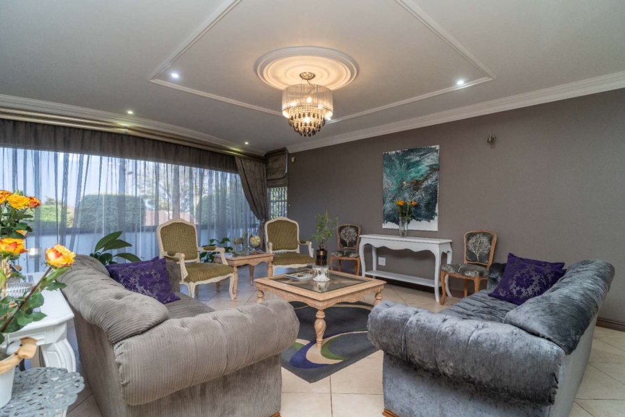5 Bedroom Property for Sale in Glen Ashley KwaZulu-Natal