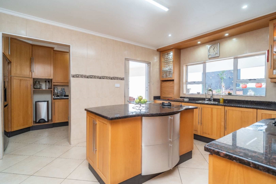 5 Bedroom Property for Sale in Glen Ashley KwaZulu-Natal
