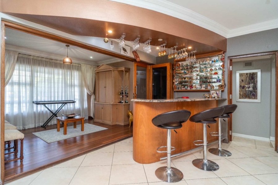 5 Bedroom Property for Sale in Glen Ashley KwaZulu-Natal