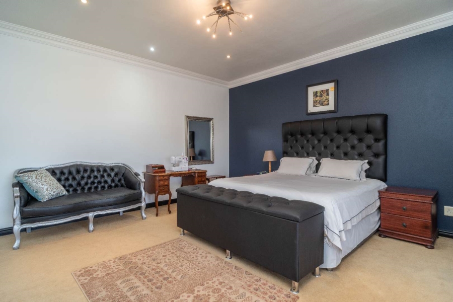 5 Bedroom Property for Sale in Glen Ashley KwaZulu-Natal