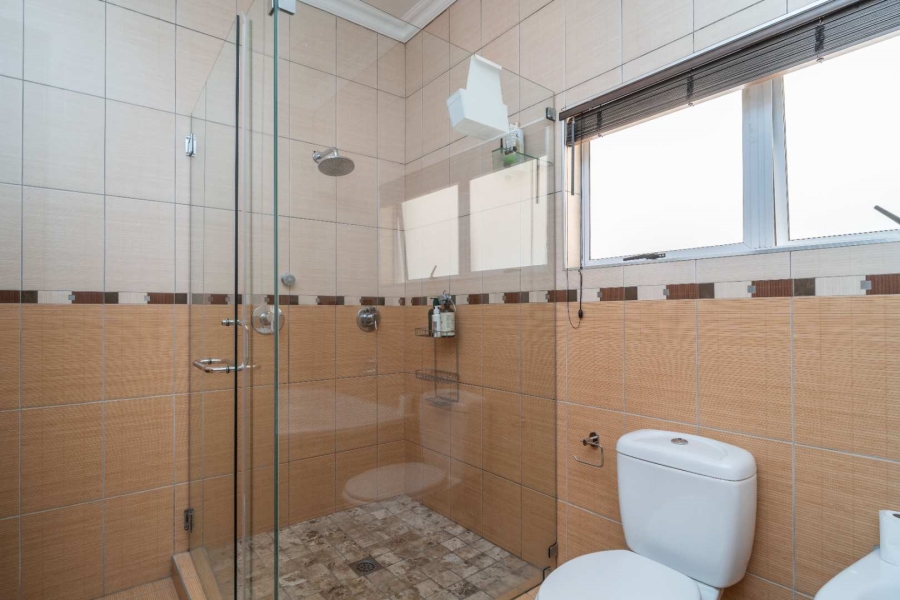 5 Bedroom Property for Sale in Glen Ashley KwaZulu-Natal