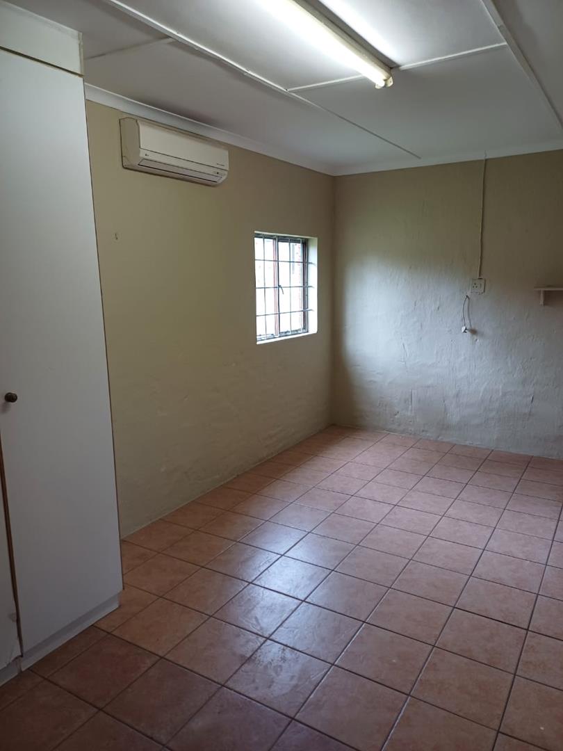 To Let 1 Bedroom Property for Rent in Meer En See KwaZulu-Natal