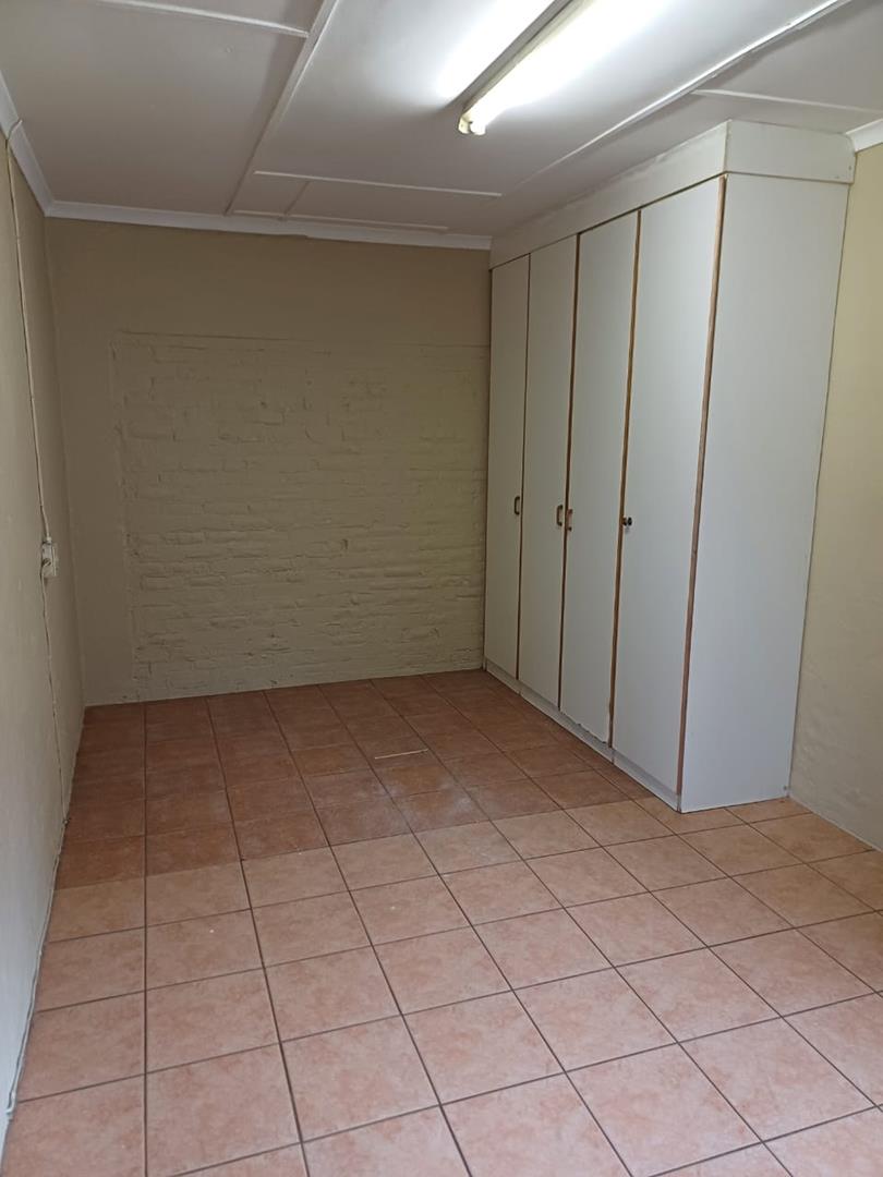 To Let 1 Bedroom Property for Rent in Meer En See KwaZulu-Natal