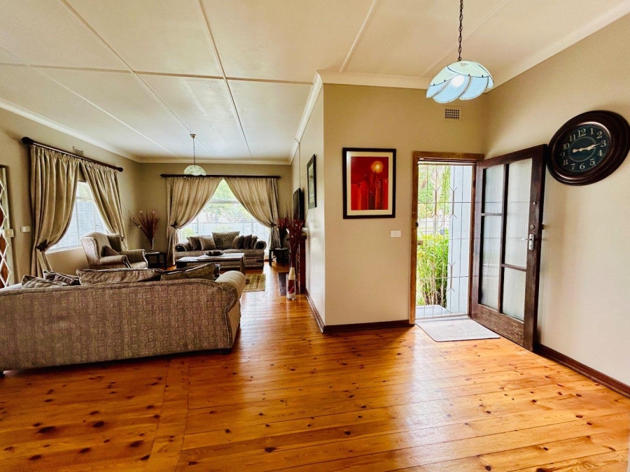 6 Bedroom Property for Sale in Vryheid KwaZulu-Natal