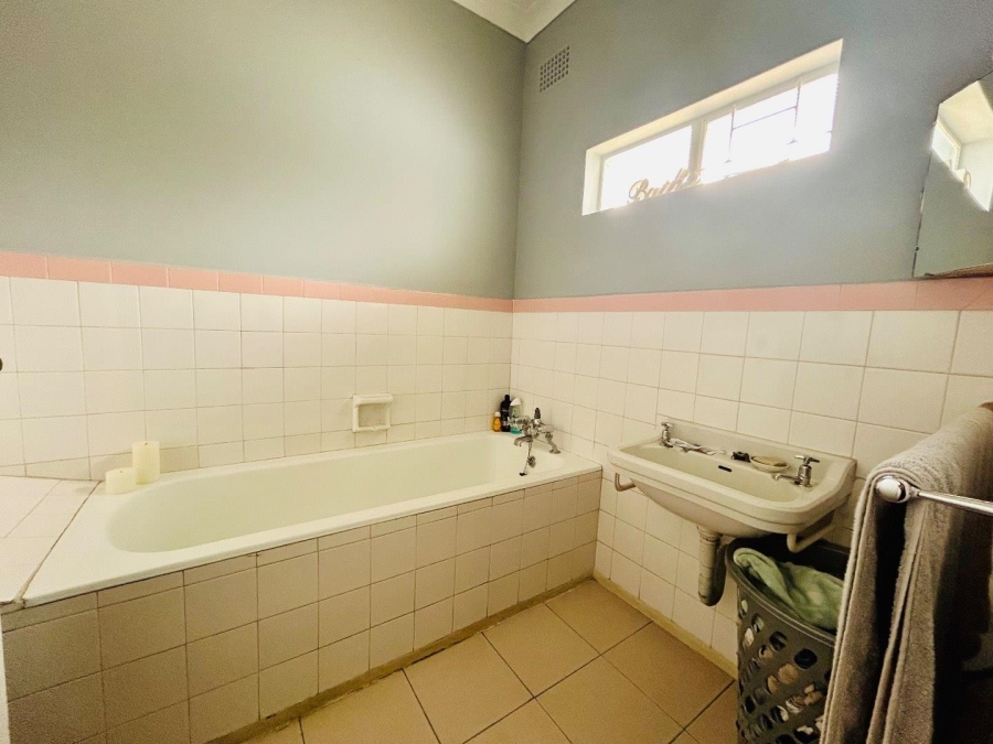 6 Bedroom Property for Sale in Vryheid KwaZulu-Natal