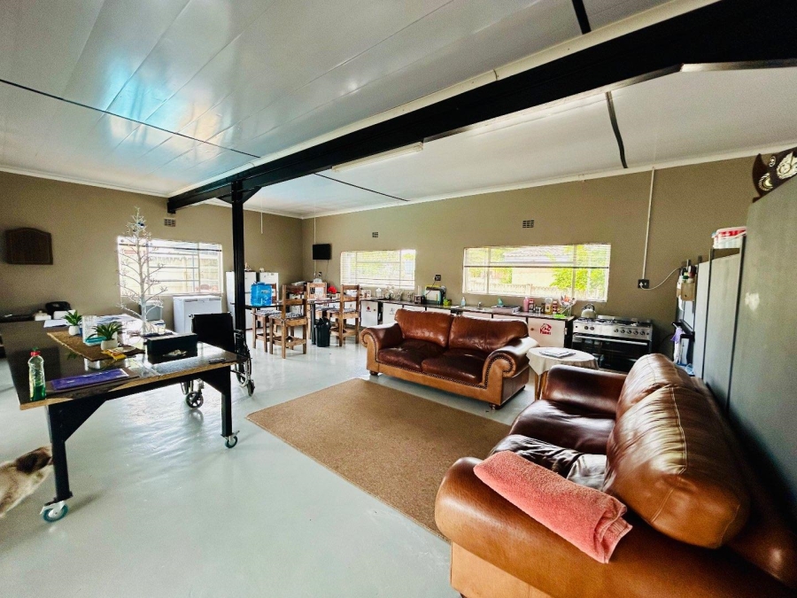 6 Bedroom Property for Sale in Vryheid KwaZulu-Natal