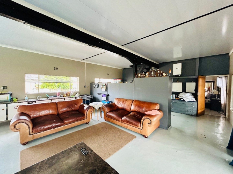 6 Bedroom Property for Sale in Vryheid KwaZulu-Natal