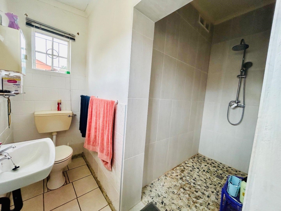 6 Bedroom Property for Sale in Vryheid KwaZulu-Natal