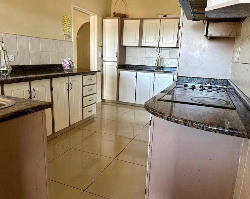 4 Bedroom Property for Sale in Sunningdale KwaZulu-Natal