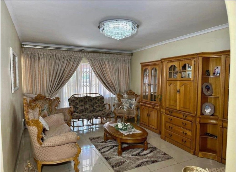 4 Bedroom Property for Sale in Sunningdale KwaZulu-Natal