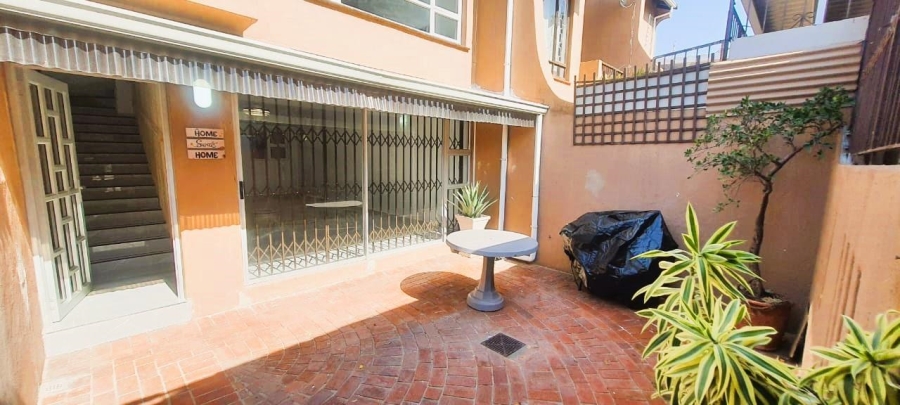 To Let 2 Bedroom Property for Rent in Windermere KwaZulu-Natal