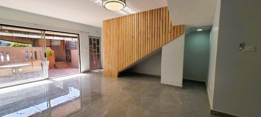 To Let 2 Bedroom Property for Rent in Windermere KwaZulu-Natal