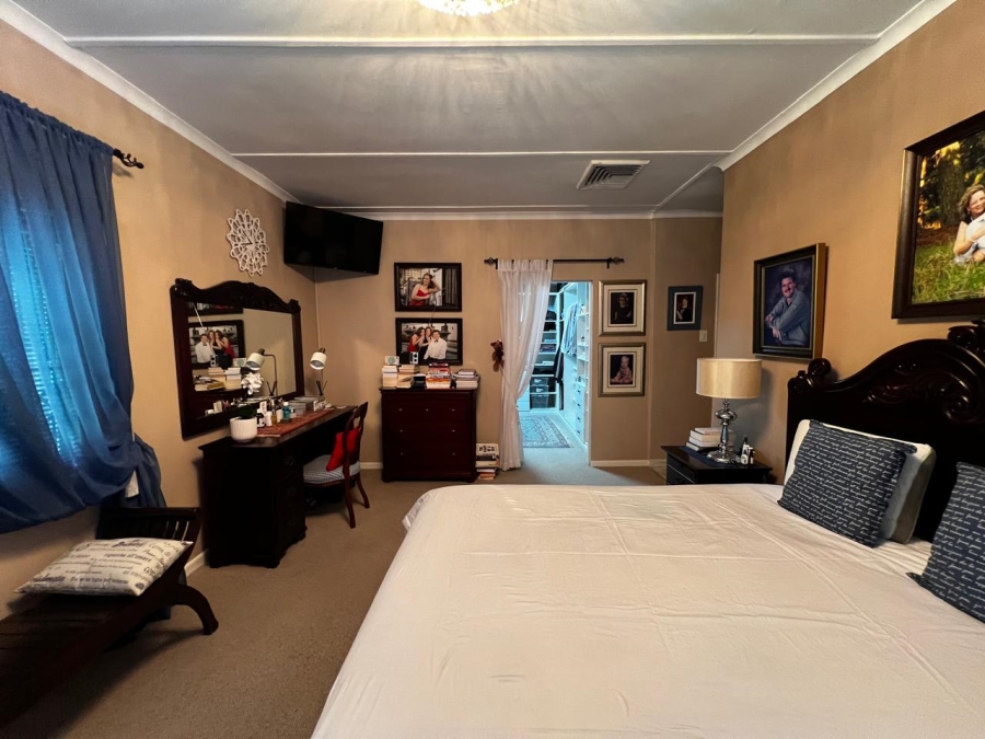 5 Bedroom Property for Sale in Kildare KwaZulu-Natal