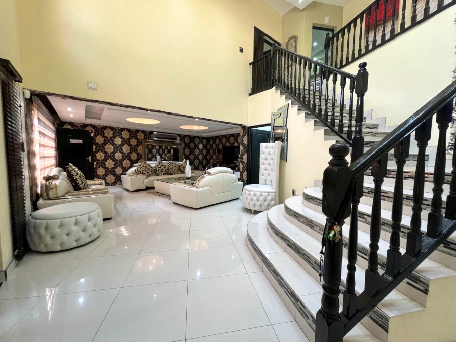 6 Bedroom Property for Sale in Umhlanga KwaZulu-Natal