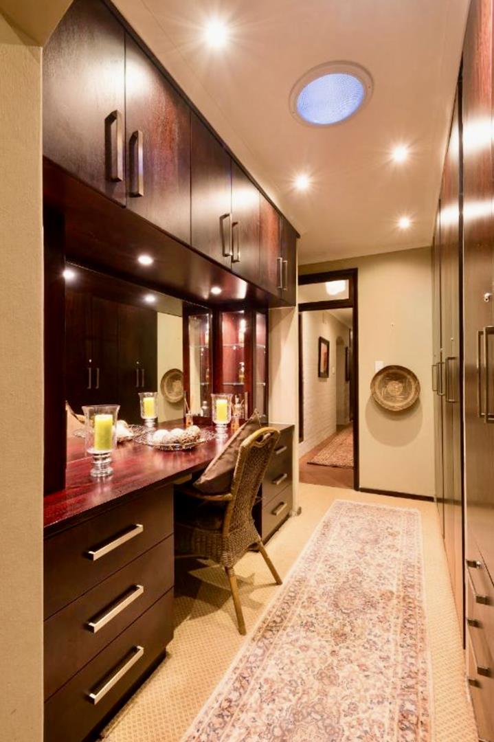 9 Bedroom Property for Sale in Umhlanga KwaZulu-Natal
