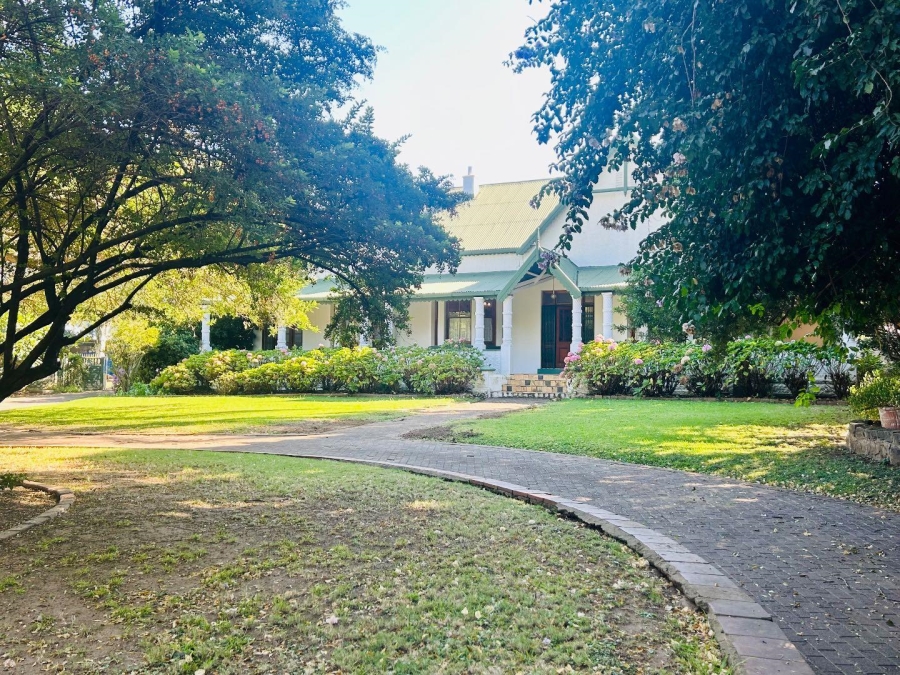 6 Bedroom Property for Sale in Vryheid KwaZulu-Natal