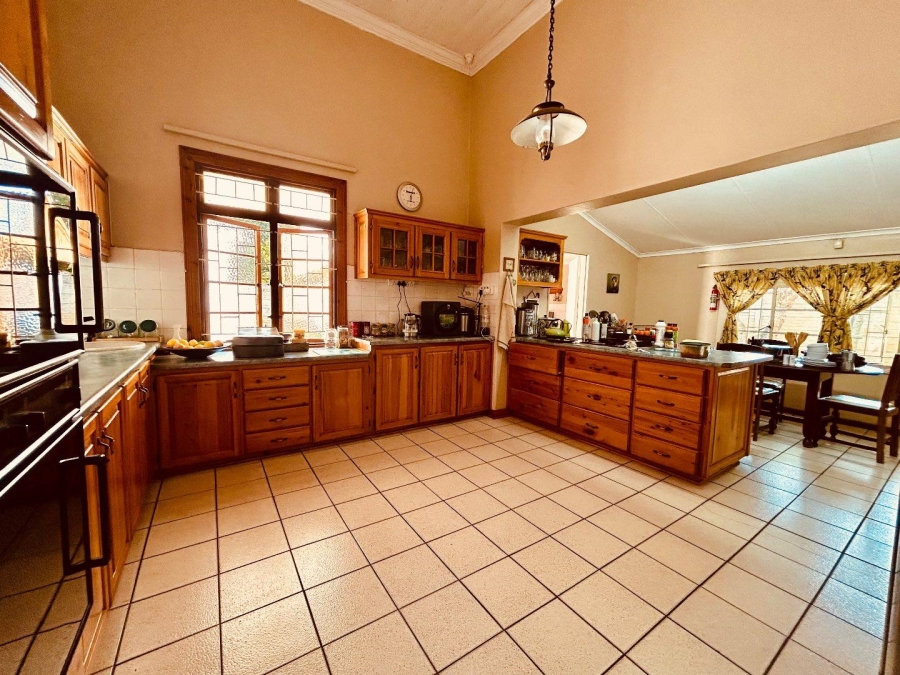 6 Bedroom Property for Sale in Vryheid KwaZulu-Natal