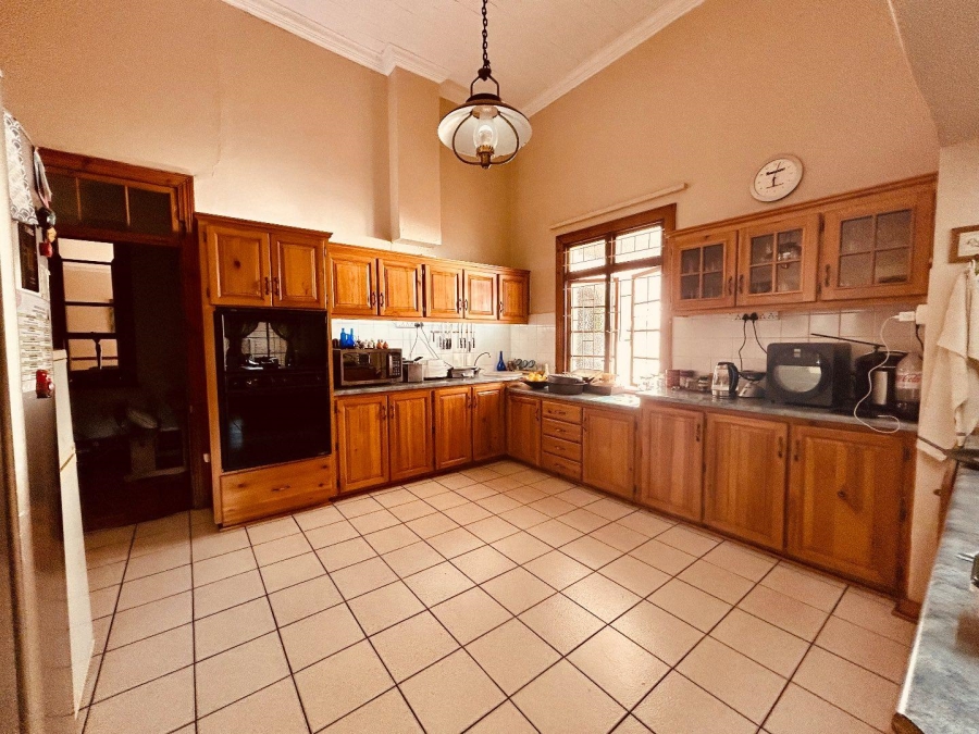 6 Bedroom Property for Sale in Vryheid KwaZulu-Natal