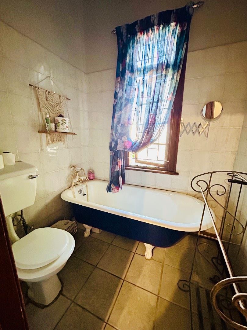 6 Bedroom Property for Sale in Vryheid KwaZulu-Natal