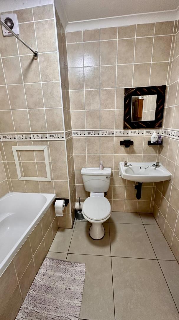 2 Bedroom Property for Sale in La Mercy KwaZulu-Natal