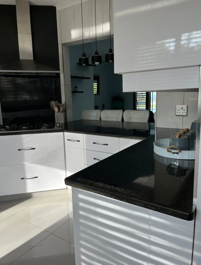 To Let 5 Bedroom Property for Rent in Prestondale KwaZulu-Natal