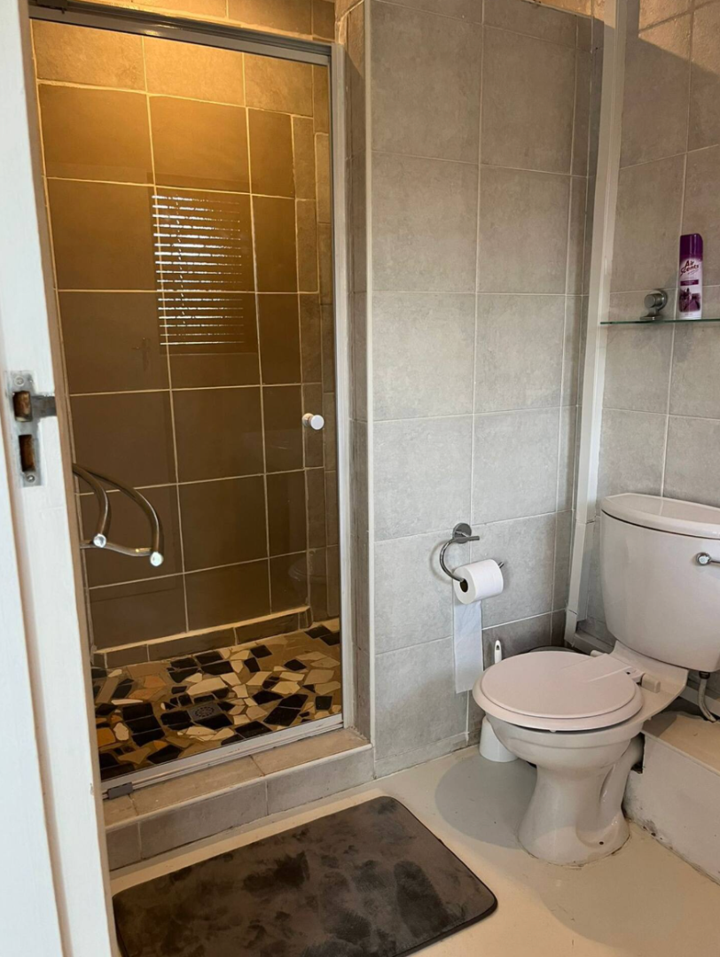 To Let 5 Bedroom Property for Rent in Prestondale KwaZulu-Natal