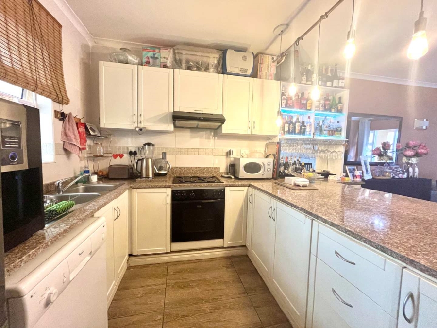 2 Bedroom Property for Sale in Umhlanga Ridge KwaZulu-Natal