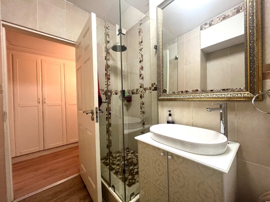 2 Bedroom Property for Sale in Umhlanga Ridge KwaZulu-Natal