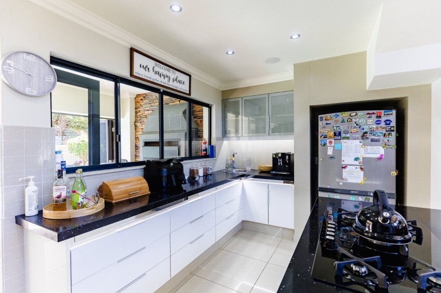 4 Bedroom Property for Sale in Shelly Beach KwaZulu-Natal