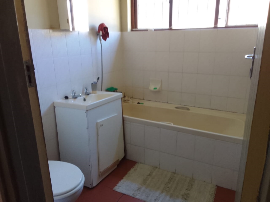 4 Bedroom Property for Sale in Hibberdene KwaZulu-Natal