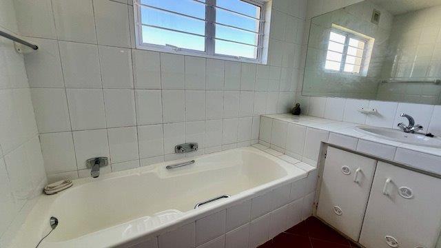 4 Bedroom Property for Sale in Ramsgate KwaZulu-Natal