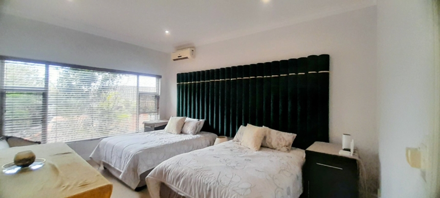 5 Bedroom Property for Sale in Umhlanga KwaZulu-Natal
