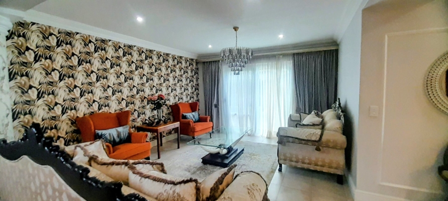 5 Bedroom Property for Sale in Umhlanga KwaZulu-Natal