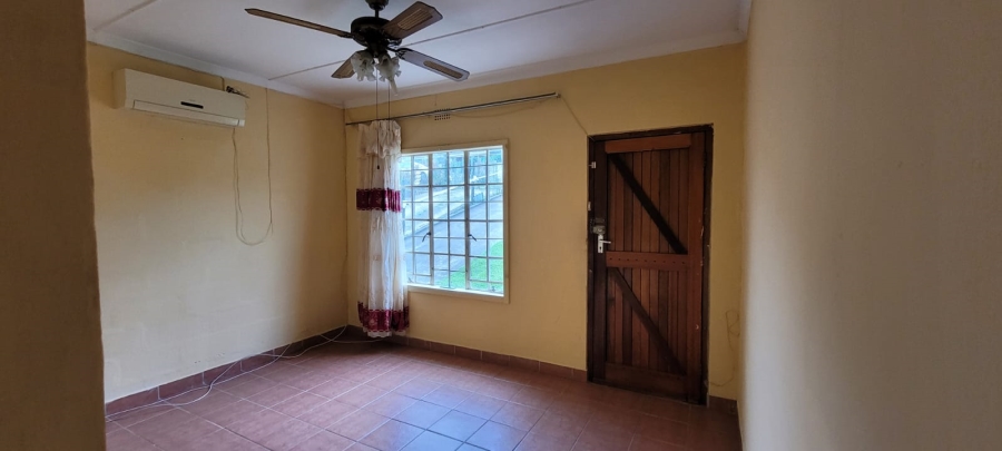 2 Bedroom Property for Sale in Grosvenor KwaZulu-Natal